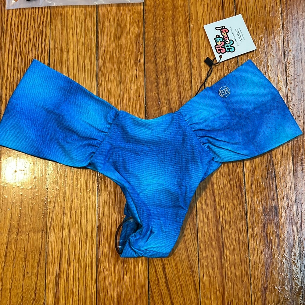 Salty Honey Kai Bottom